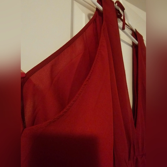 ShowPo Low Cut Romper w/ Cut Out Sleeves Size 16US - Picture 6 of 6